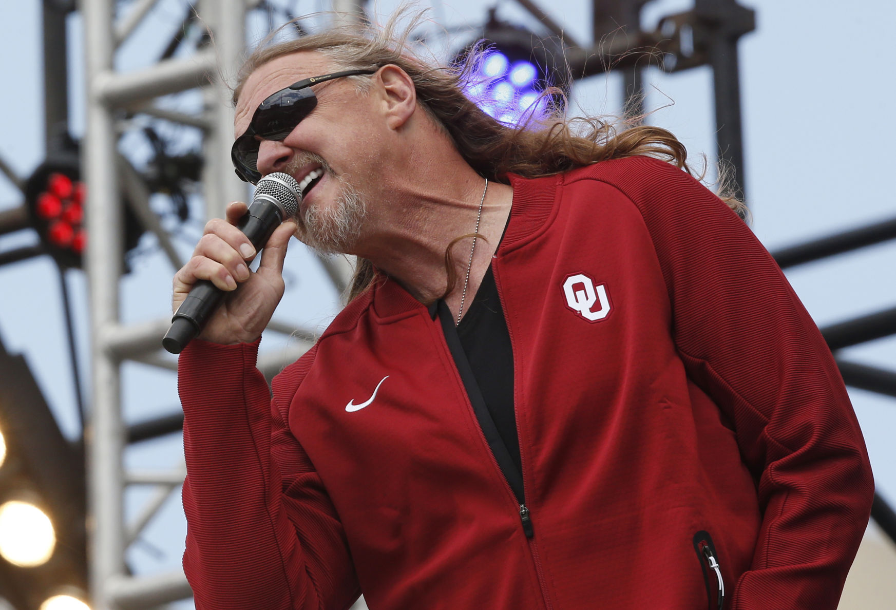 Birthday: Trace Adkins
